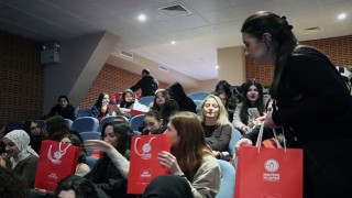 Genç kızlara bağımlılık semineri ve hijyen eğitimi