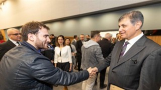 Başkan Tugay Belediye personeliyle bayramlaştı