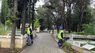 Maltepe Belediyesi’nden mezarlıklarda bayram temizliği