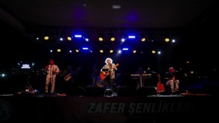 Burhaniye Ören’de Yeni Türkü ile Nostalji Rüzgârları Esti